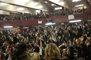 Vote en AG dans le grand Amphy de Tolbiac